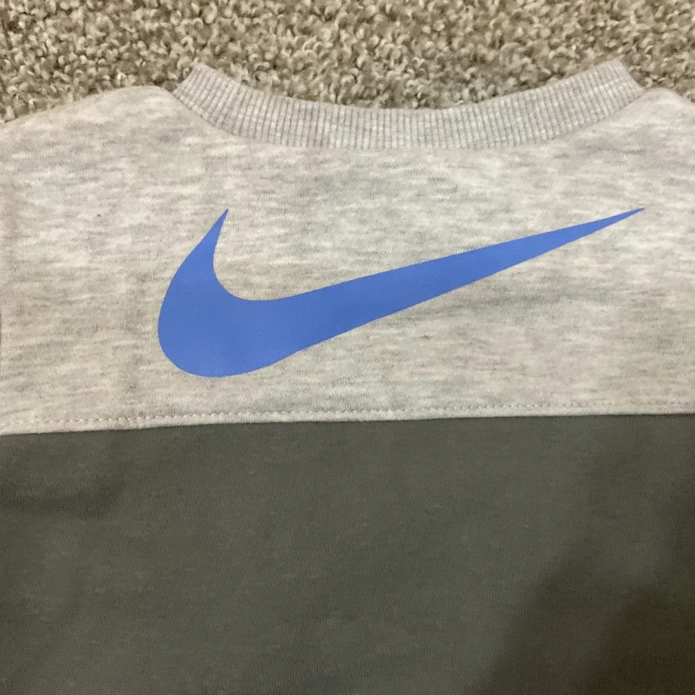 Nike Sweatshirt Kids 3T Grey‎ Colorblock Blue Swoosh Pullover Fleece